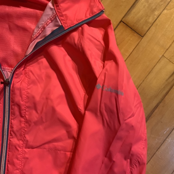 Columbia Windbreaker - Picture 6 of 9